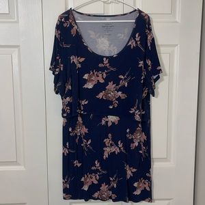 Maternity top blouse top pulls up for easy nursing torrid size 3 super comfy top